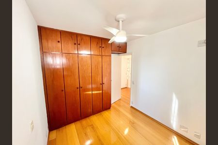 Apartamento à venda com 97m², 4 quartos e 2 vagas Apartamento à venda com 97m², 4 quartos e 2 vagasQuarto 3 - Suíte