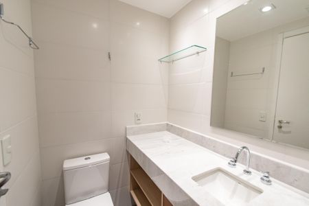 Studio para alugar com 28m², 1 quarto e sem vaga Studio para alugar com 28m², 1 quarto e sem vagaBanheiro