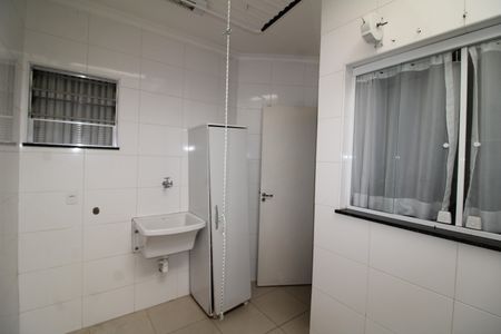 Casa à venda com 120m², 2 quartos e 2 vagasÁrea de Serviço