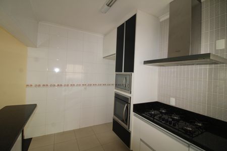 Casa à venda com 120m², 2 quartos e 2 vagasCozinha