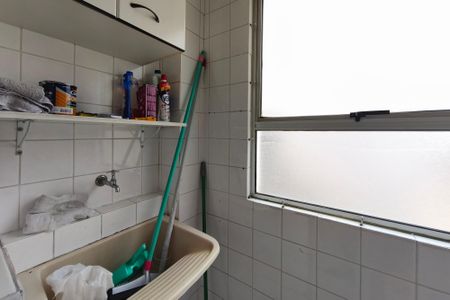 Apartamento à venda com 60m², 3 quartos e 1 vagaÁrea de Serviço