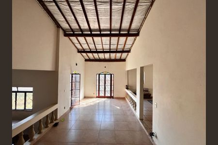 Casa à venda com 116m², 2 quartos e 3 vagasSala