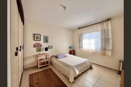 Casa à venda com 116m², 2 quartos e 3 vagasQuarto 2