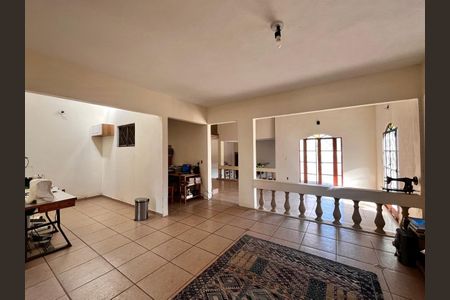 Casa à venda com 116m², 2 quartos e 3 vagasSala