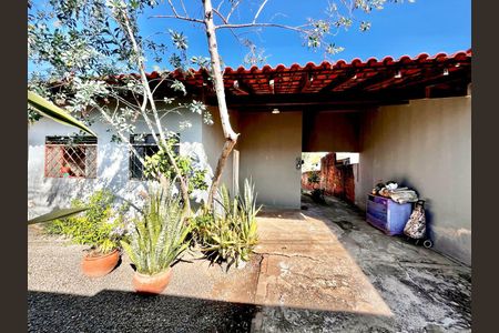 Casa à venda com 116m², 2 quartos e 3 vagasGaragem