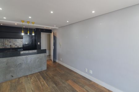 Apartamento à venda com 70m², 2 quartos e 1 vaga Apartamento à venda com 70m², 2 quartos e 1 vagaSala