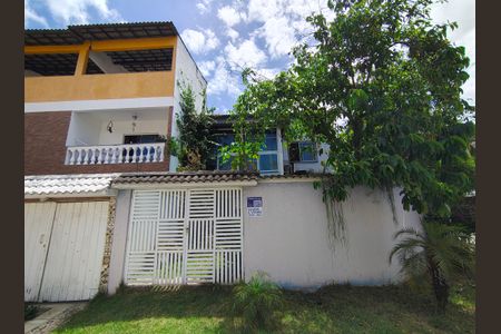 Casa para alugar com 298m², 4 quartos e 4 vagas Casa para alugar com 298m², 4 quartos e 4 vagasFachada