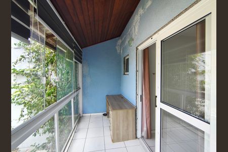 Casa para alugar com 298m², 4 quartos e 4 vagas Casa para alugar com 298m², 4 quartos e 4 vagasVaranda Suíte