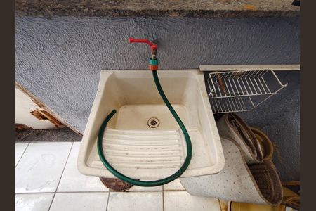 Casa para alugar com 298m², 4 quartos e 4 vagas Casa para alugar com 298m², 4 quartos e 4 vagasTanque