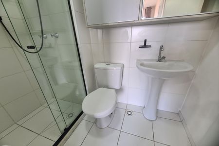 Banheiro de apartamento para alugar com 2 quartos, 37m² em Vila Virginia, São Paulo