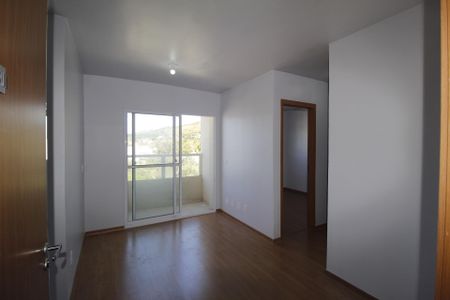 Sala de apartamento para alugar com 2 quartos, 44m² em Protásio Alves, Porto Alegre