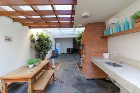 Studio à venda com 44m², 1 quarto e 1 vaga Studio à venda com 44m², 1 quarto e 1 vagaÁrea comum - Churrasqueira