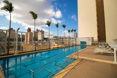 Studio à venda com 44m², 1 quarto e 1 vaga Studio à venda com 44m², 1 quarto e 1 vagaÁrea comum - Piscina