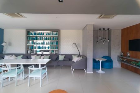 Studio à venda com 44m², 1 quarto e 1 vaga Studio à venda com 44m², 1 quarto e 1 vagaÁrea comum - Salão de festas