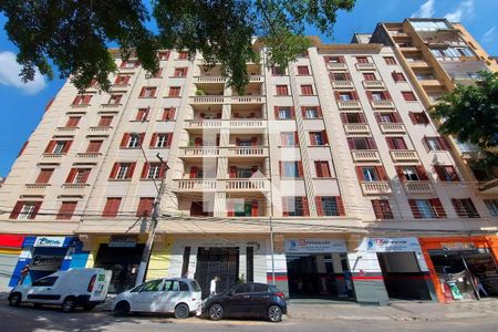 Apartamento à venda com 120m², 3 quartos e sem vaga Apartamento à venda com 120m², 3 quartos e sem vagaFachada