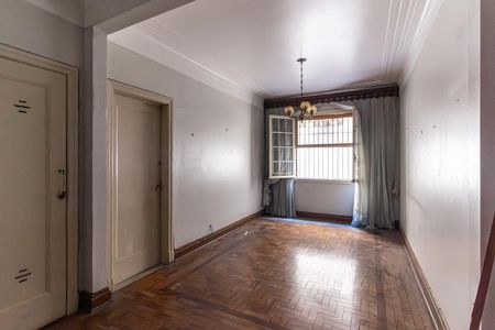 Apartamento à venda com 120m², 3 quartos e sem vaga Apartamento à venda com 120m², 3 quartos e sem vagaSala