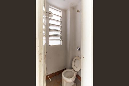 Apartamento à venda com 120m², 3 quartos e sem vaga Apartamento à venda com 120m², 3 quartos e sem vagaBanheiro de Serviço