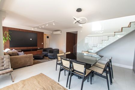 Apartamento à venda com 233m², 3 quartos e 4 vagasSala