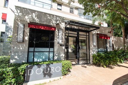 Apartamento à venda com 233m², 3 quartos e 4 vagasFachada