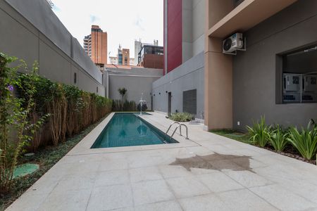 Studio à venda com 24m², 1 quarto e sem vaga Studio à venda com 24m², 1 quarto e sem vagaÁrea comum - Piscina