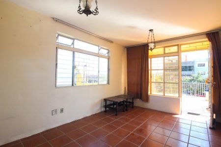 Sala de casa para alugar com 3 quartos, 400m² em Nonoai, Porto Alegre
