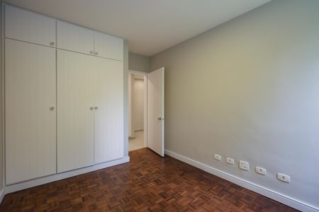 Apartamento à venda com 177m², 3 quartos e 2 vagasQuarto 1