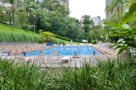 Apartamento à venda com 177m², 3 quartos e 2 vagasÁrea comum - Piscina