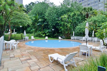 Apartamento à venda com 177m², 3 quartos e 2 vagasÁrea comum - Piscina