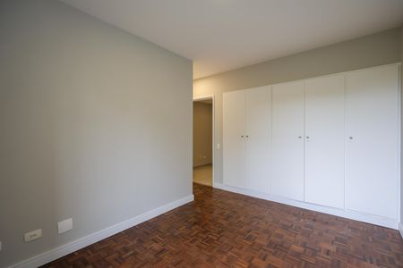 Apartamento à venda com 177m², 3 quartos e 2 vagasSuíte 1