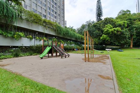 Apartamento à venda com 177m², 3 quartos e 2 vagasÁrea comum - Playground