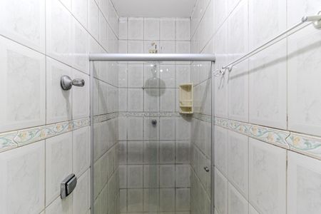 Banheiro de kitnet/studio à venda com 2 quartos, 48m² em Santa Ifigênia, São Paulo