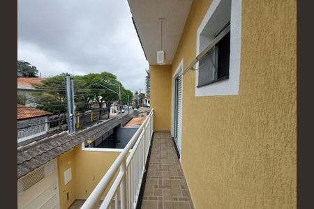 Casa à venda com 87m², 3 quartos e 2 vagas Casa à venda com 87m², 3 quartos e 2 vagasVaranda Suíte