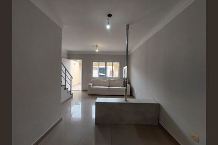 Casa à venda com 87m², 3 quartos e 2 vagas Casa à venda com 87m², 3 quartos e 2 vagasSala