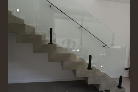 Casa à venda com 130m², 3 quartos e 4 vagasSala