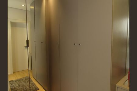 Casa à venda com 130m², 3 quartos e 4 vagasCloset da Suíte 