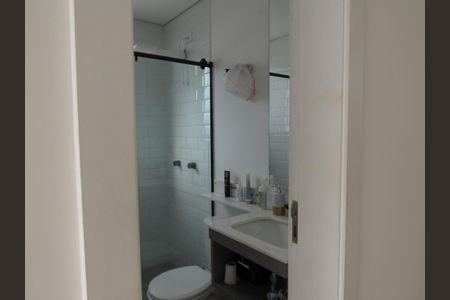 Casa à venda com 130m², 3 quartos e 4 vagasBanheiro da Suíte 2