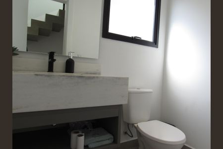 Casa à venda com 130m², 3 quartos e 4 vagasLavabo