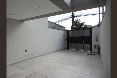 Casa à venda com 130m², 3 quartos e 4 vagasQuintal