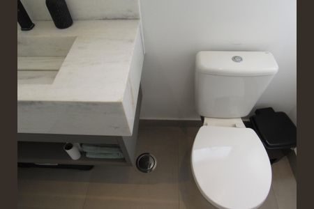 Casa à venda com 130m², 3 quartos e 4 vagasLavabo