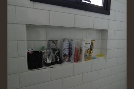 Casa à venda com 130m², 3 quartos e 4 vagasBanheiro da Suíte 2