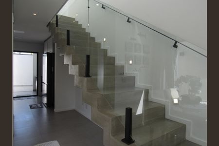 Casa à venda com 130m², 3 quartos e 4 vagasSala