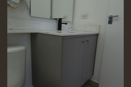 Casa à venda com 130m², 3 quartos e 4 vagasBanheiro da Suíte