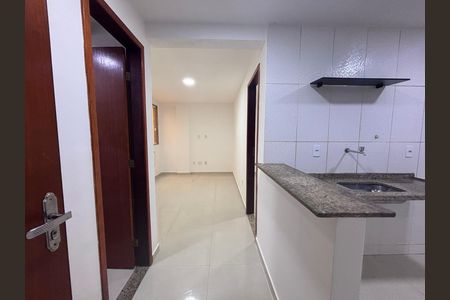 Studio à venda com 35m², 1 quarto e sem vaga Studio à venda com 35m², 1 quarto e sem vagaSala