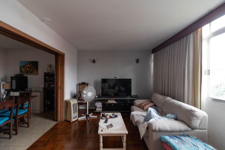 Apartamento à venda com 213m², 3 quartos e 2 vagasSala de TV