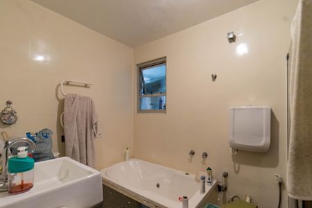 Apartamento à venda com 213m², 3 quartos e 2 vagasBanheiro da Suíte