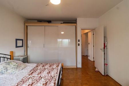 Apartamento à venda com 213m², 3 quartos e 2 vagasQuarto 1