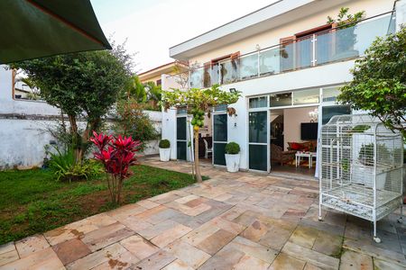 Área comum de casa para alugar com 5 quartos, 450m² em Vila Inah, São Paulo