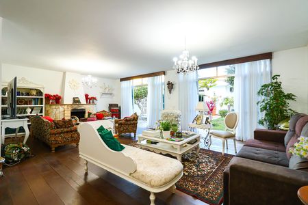 Sala de casa para alugar com 5 quartos, 450m² em Vila Inah, São Paulo