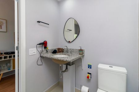 Studio para alugar com 27m², 0 quarto e sem vaga Studio para alugar com 27m², 0 quarto e sem vagaBanheiro