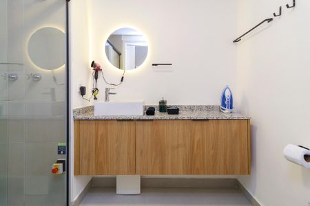 Banheiro de kitnet/studio à venda com 0 quarto, 21m² em Brooklin, São Paulo